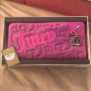 Brand new Juicy Couture wallet with box!